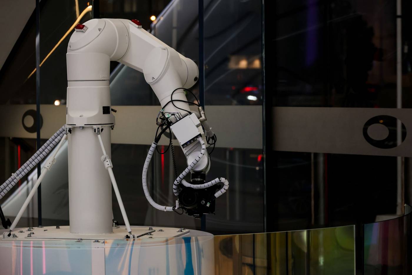 AI chipmaker stocks fell sharply on Tuesday, with Micron and Sandisk each dropping over 10%.