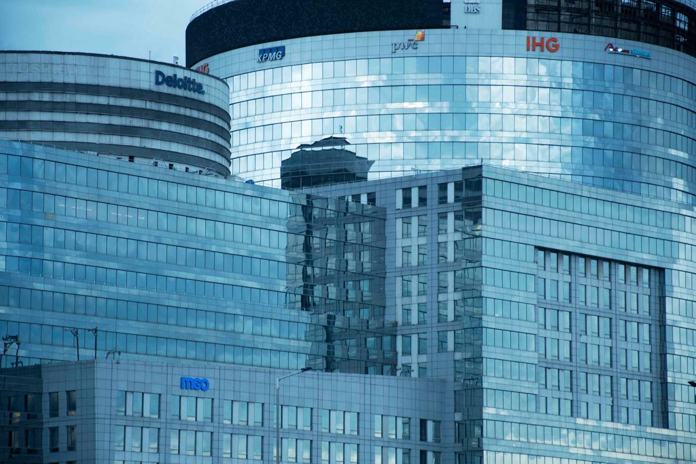 Alibaba logo building