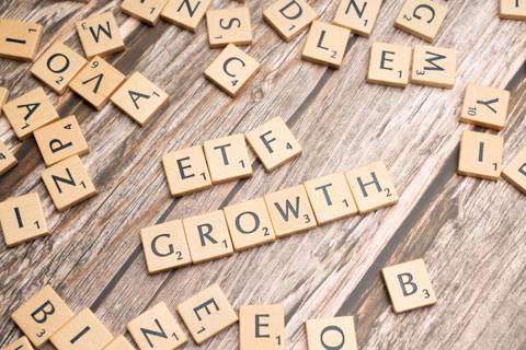 Berkshire Hathaway (BRK.A) Successor Greg Abel Boosts AI Stock Stake