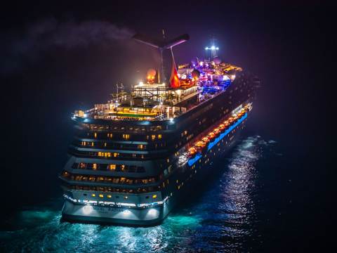 Carnival Stock Falls on Weak Summer Outlook