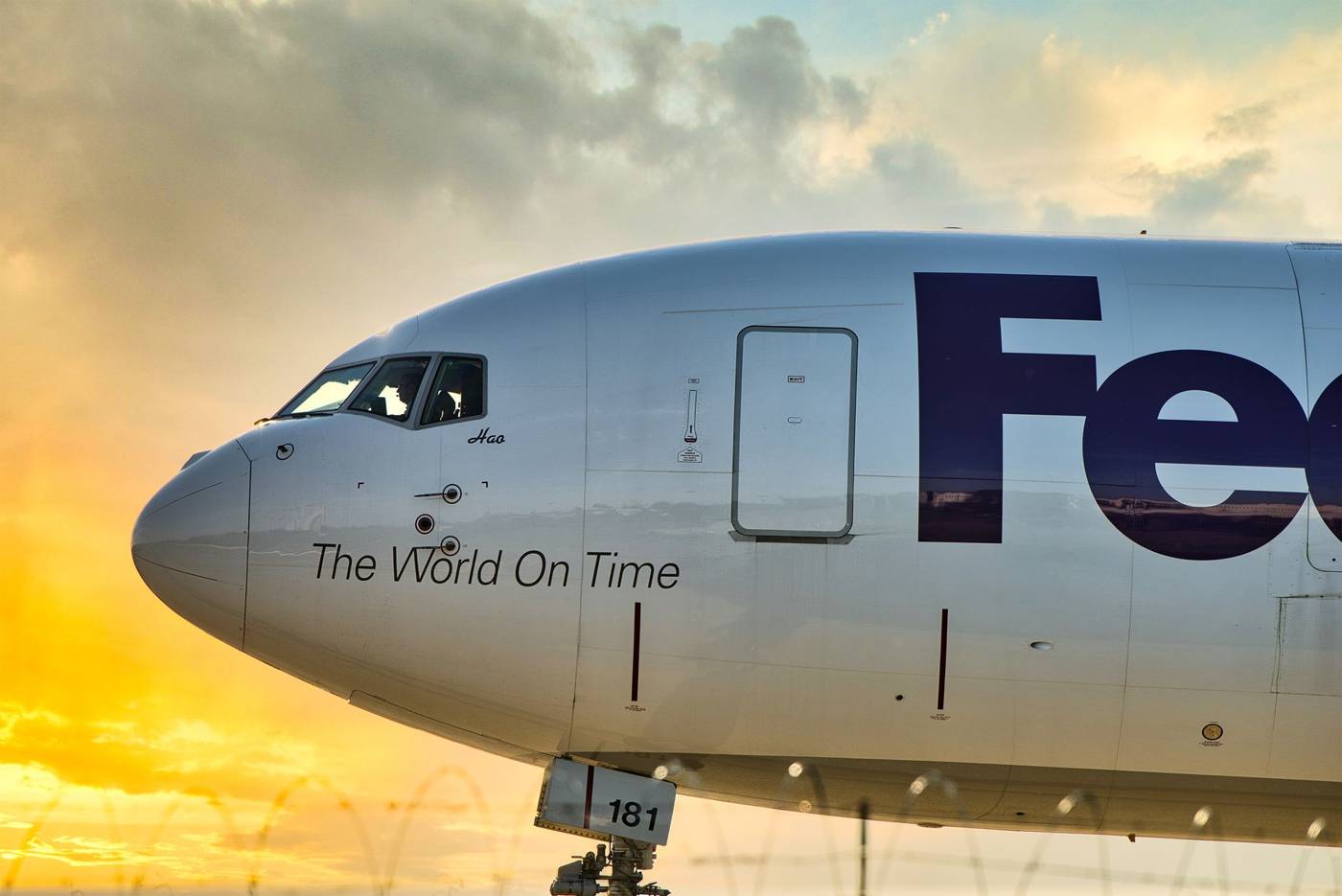Fedex cargo jet airport