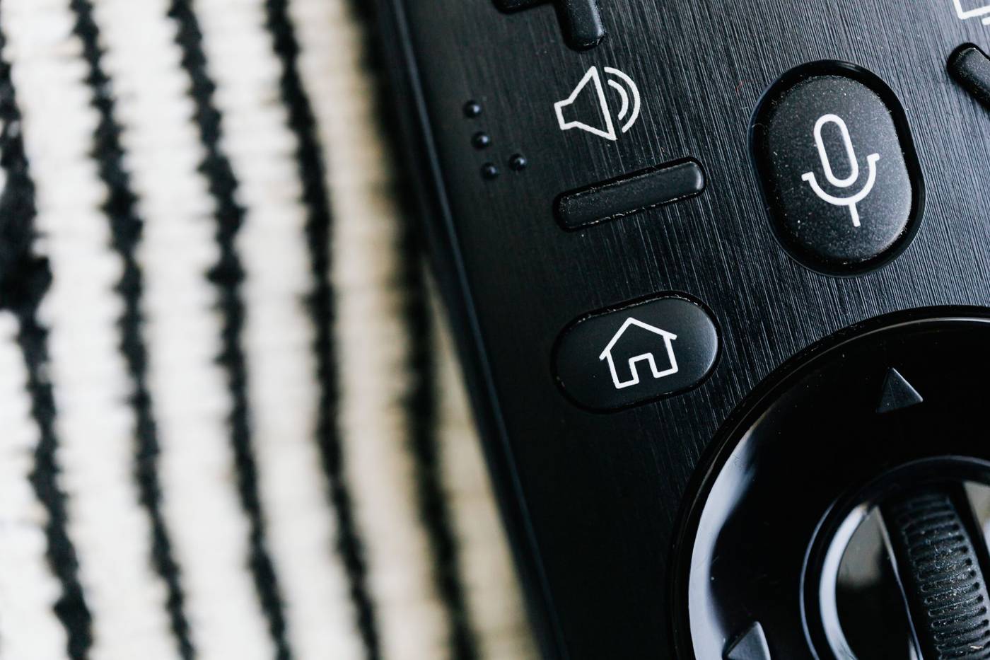 Fox's $22 billion, $160-per-share bid for Roku would create the No. 3 U.S. streaming player.