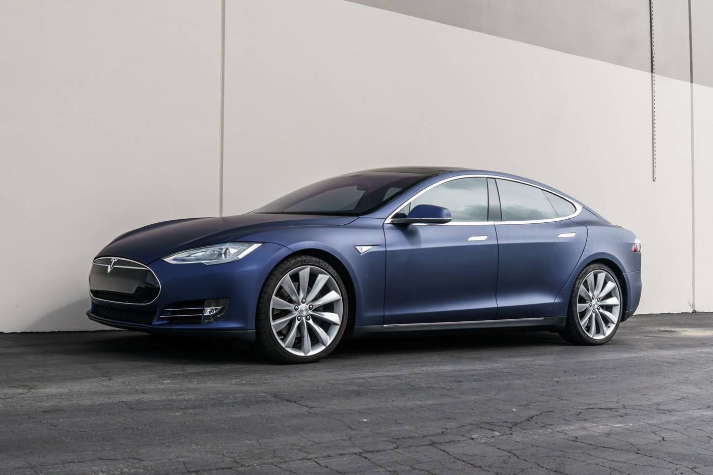 A federal judge upheld a jury's fraud verdict against Elon Musk over his Twitter buyout, denying his bid to dismiss the case…