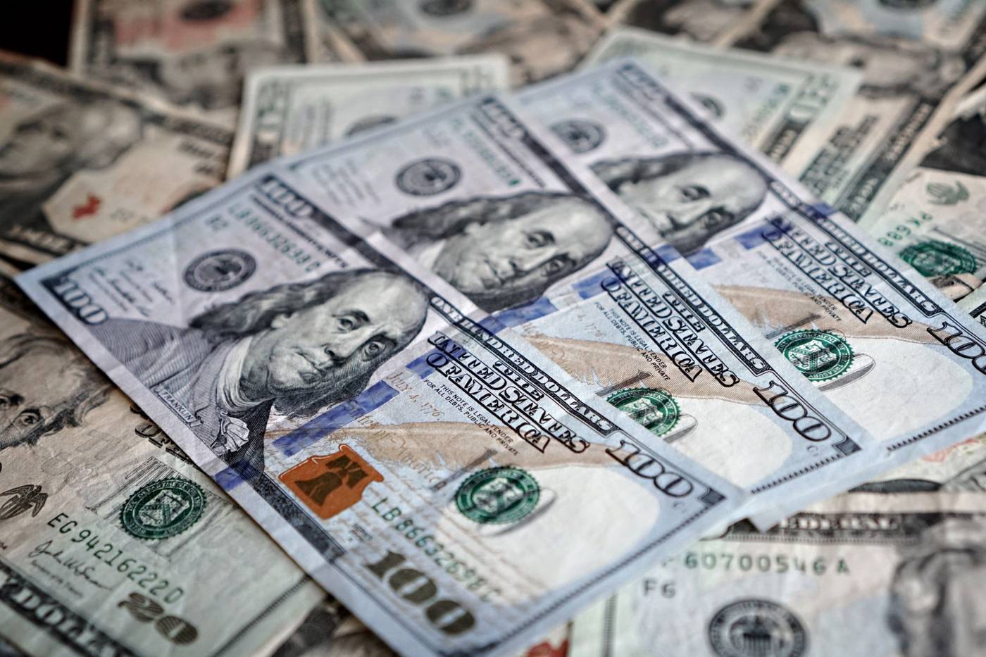 Lower income workers just posted their fastest after tax pay growth in nearly three years, closing the gap with higher…