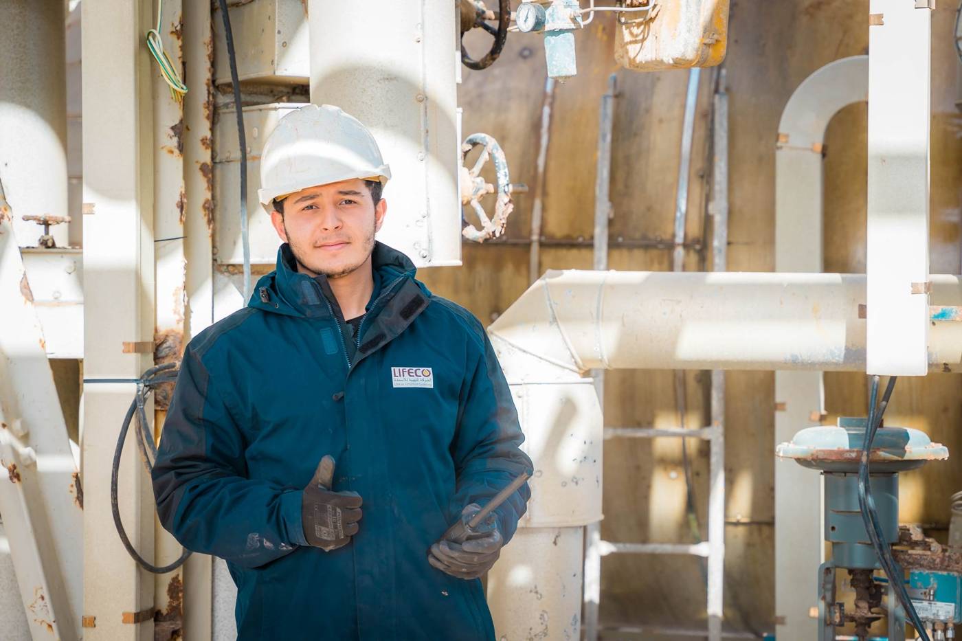 Crude oil prices are climbing even as oil and gas jobs keep disappearing.