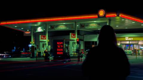 Oil Prices Spike as Iran Ceasefire Ends: What It Means for Gas Prices