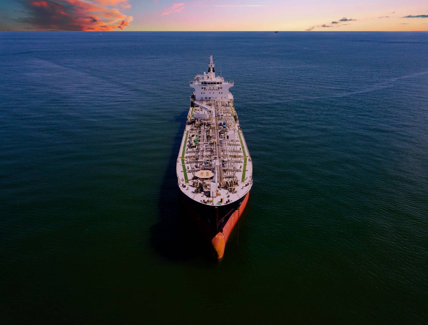 Oil tanker persian gulf