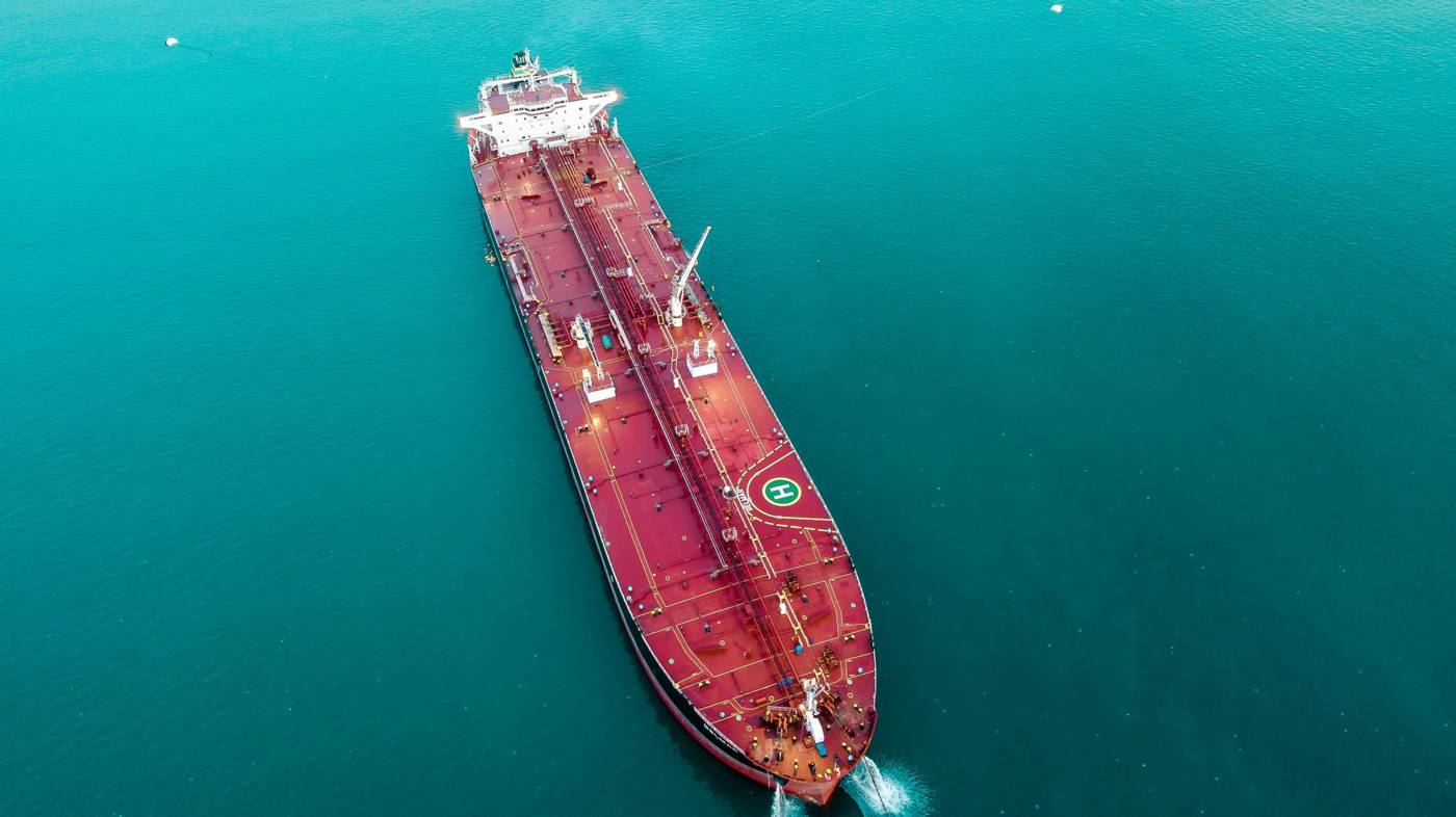 Oil tanker strait hormuz