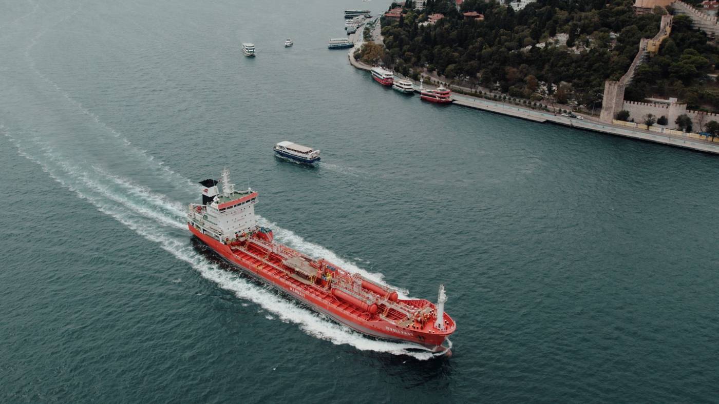 Oil tanker strait