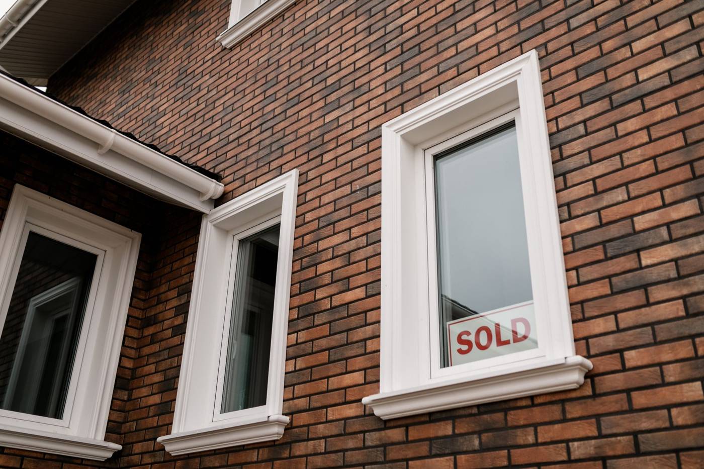 Suburban house for sale