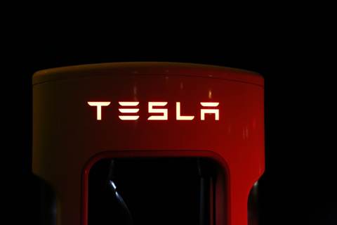 Tesla (TSLA) Deliveries Rise 25%, Stock Falls