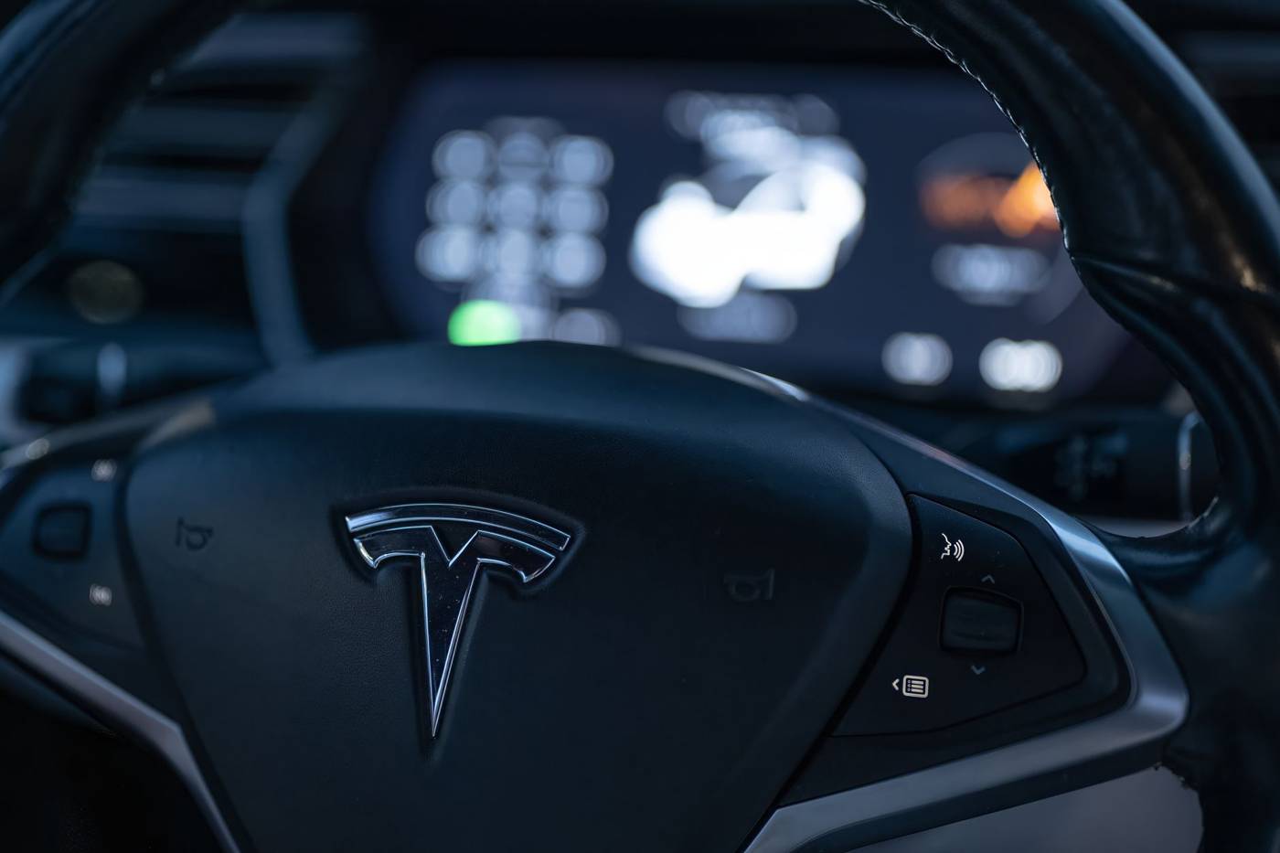 Tesla's second quarter deliveries crushed estimates, but with a P/E above 330 and shares near 399 dollars, does the beat…