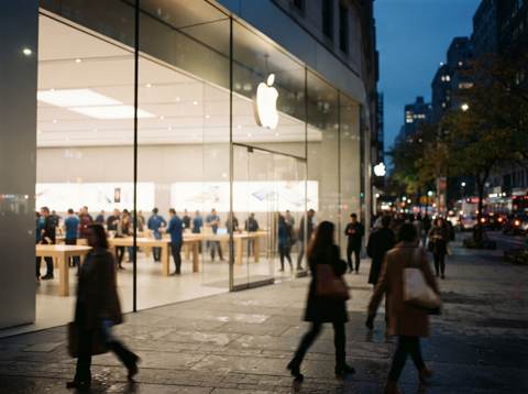 Tim Cook Blames Micron for Apple's Price Hike